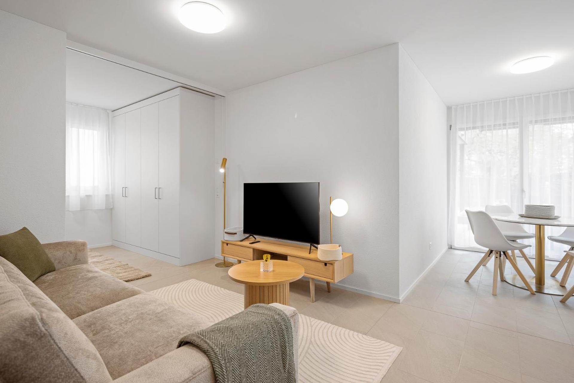Stayy Flagship Limmattal - Contactless Check-In Schlieren Luaran gambar